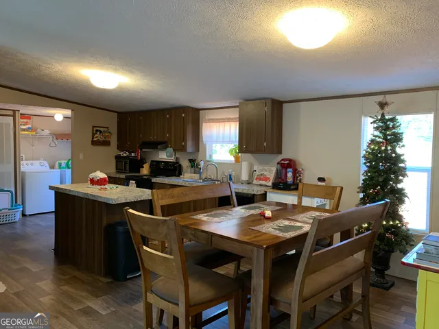 $215,000 | 160 Whitworth Circle, Toccoa, GA 30577