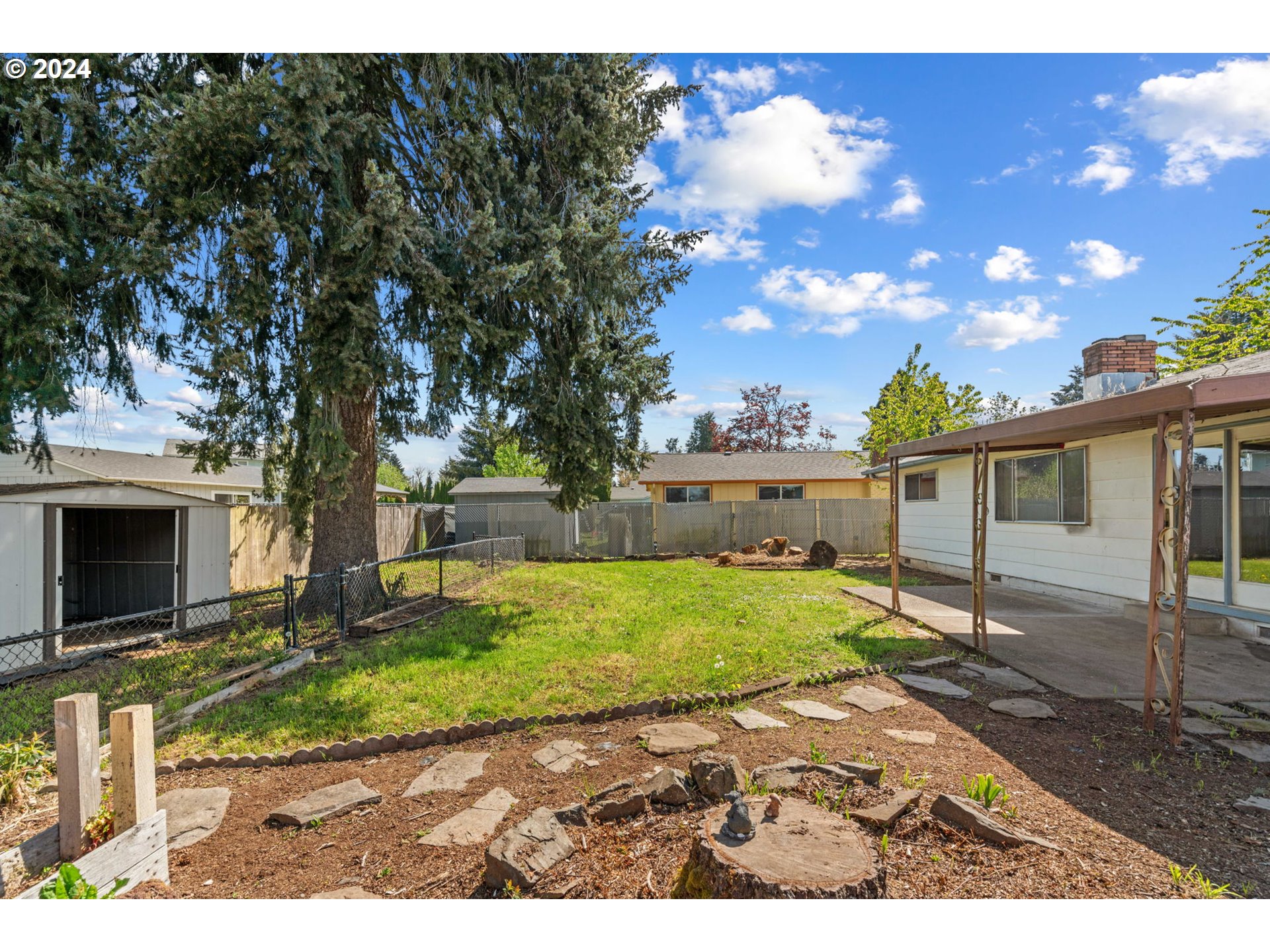 5246 E Street Springfield, OR 97478 - Photo 24 of 26 a view of backyard of the house
