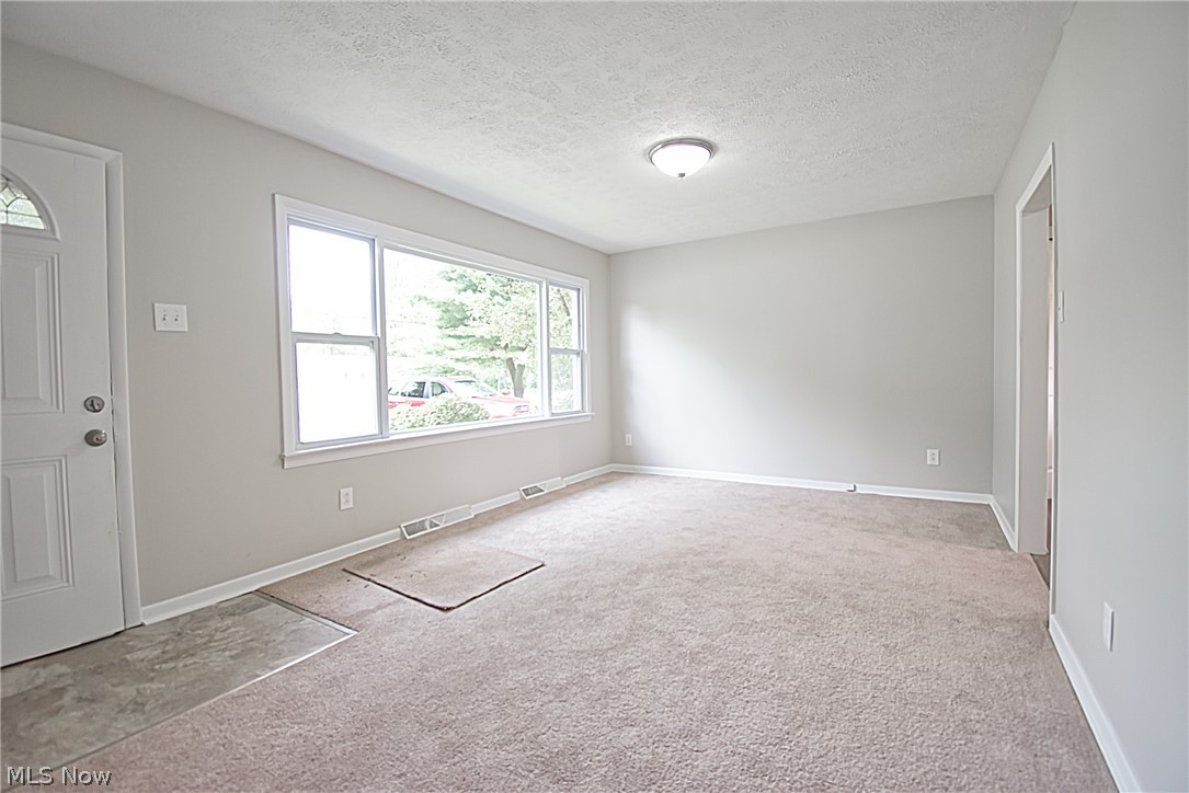 4214 Tapper Road Barberton, OH 44203 - Photo 8 of 10