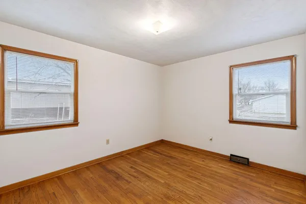 $248,900 | 118 Hiawatha Drive East, Wabasha, MN 55981