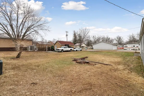 $248,900 | 118 Hiawatha Drive East, Wabasha, MN 55981