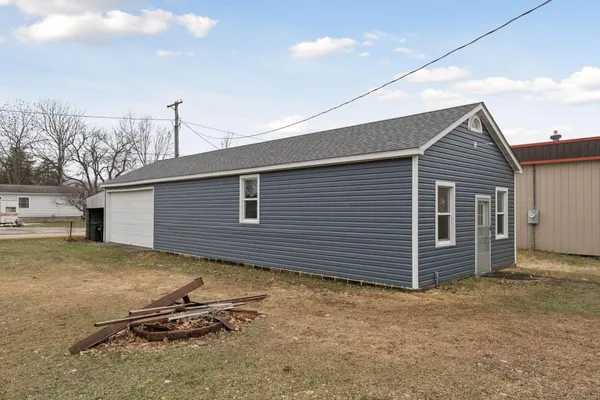 $248,900 | 118 Hiawatha Drive East, Wabasha, MN 55981