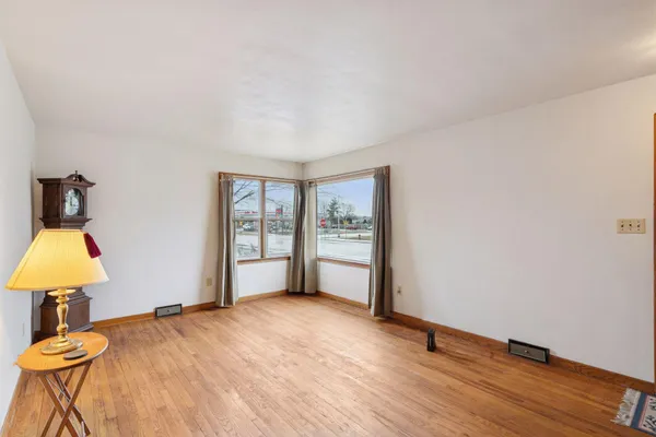 $248,900 | 118 Hiawatha Drive East, Wabasha, MN 55981