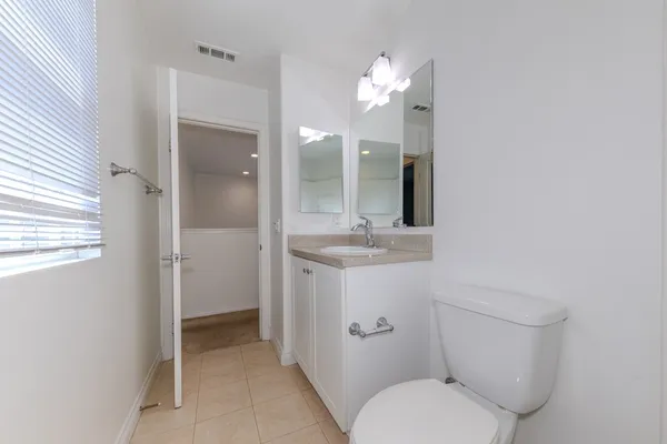 $4,000 | 678 Americana Drive, Fullerton, CA 92832