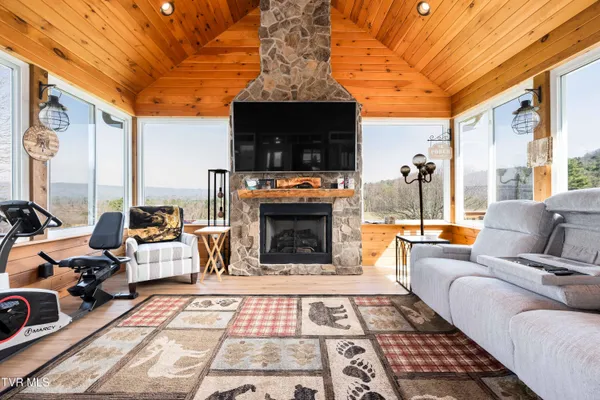 $410,000 | 533 Highland Acres, Mountain City, TN 37683