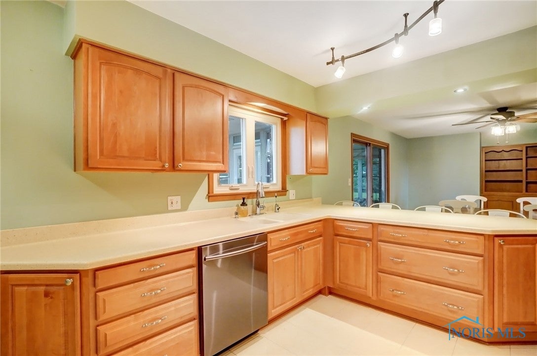1960 Joseph Road Luckey, OH 43443 - Photo 11 of 48 Gallery Image 11