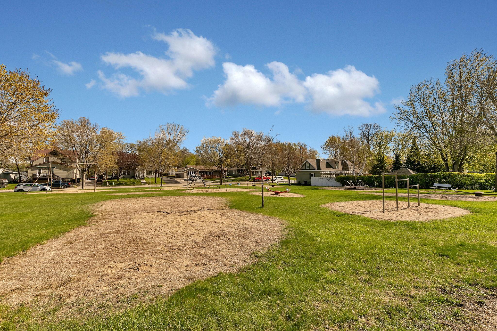 517 12th Street Northwest Willmar, MN 56201 - Photo 25 of 25