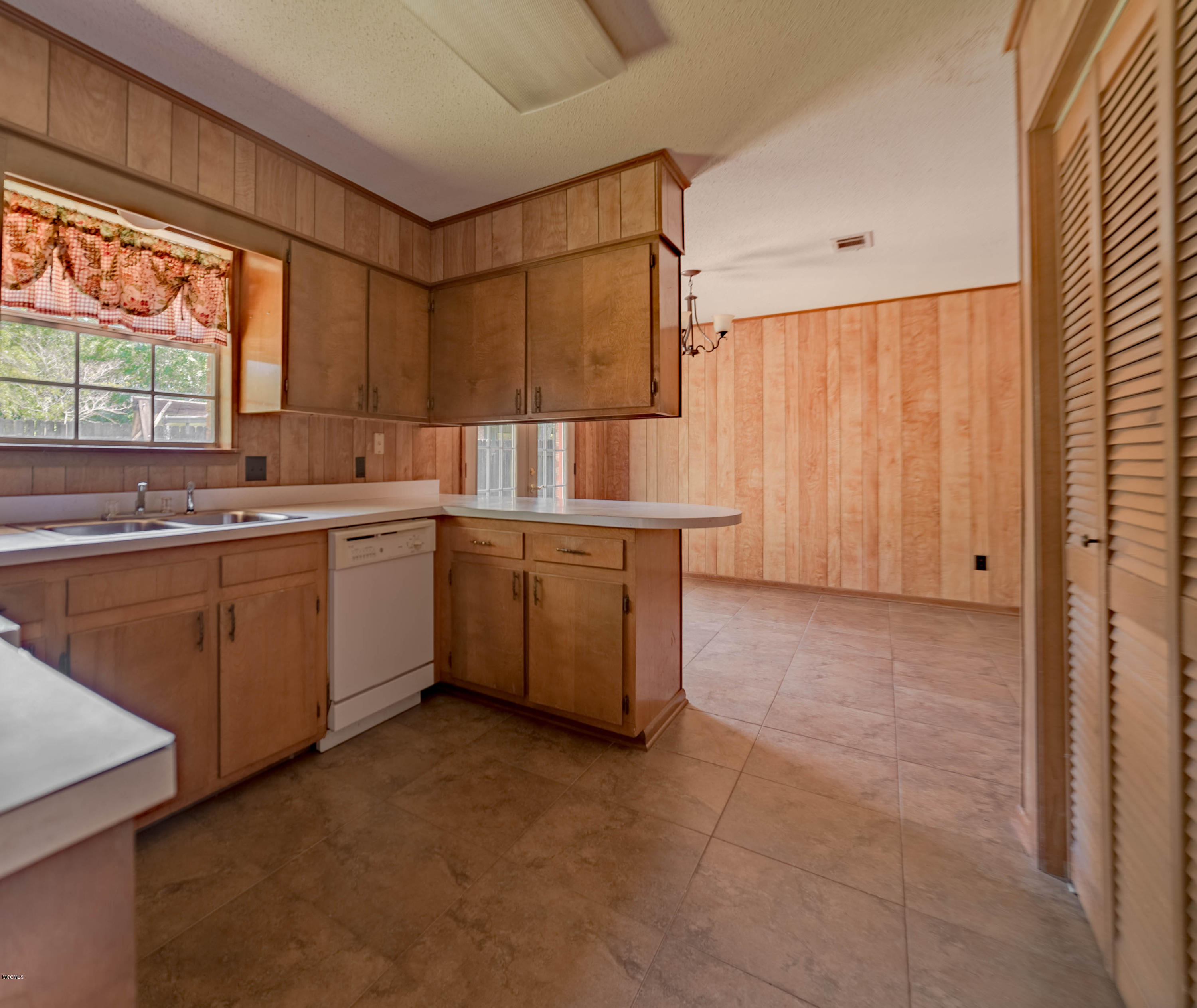 807 Old Pass Road West Long Beach, MS 39560 - Photo 10 of 26 w old pass_-8