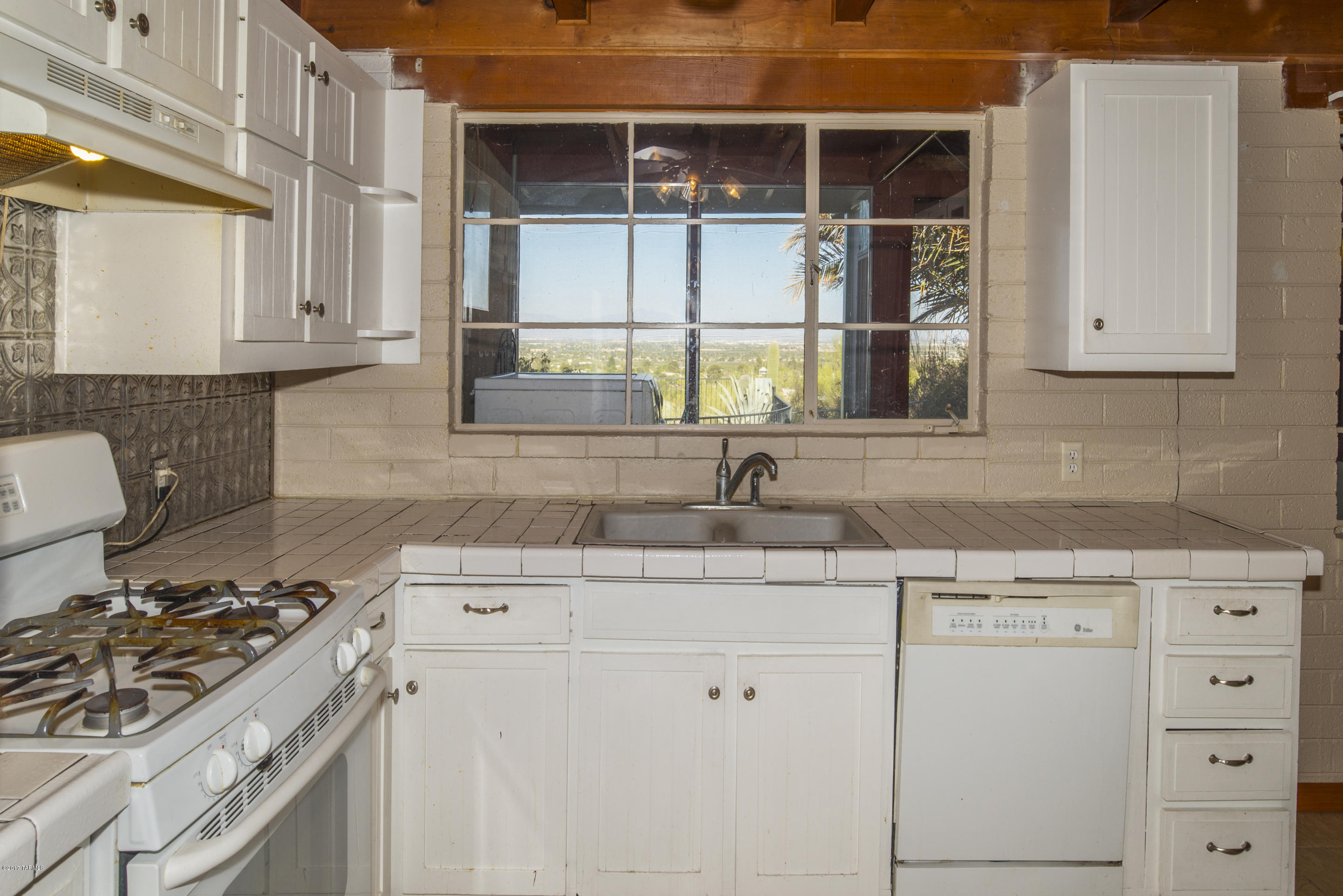 3220 West Milton Road Tucson, AZ 85746 - Photo 34 of 48 Gallery Image 34