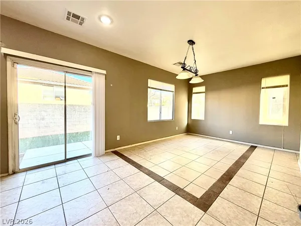 $2,500 | 890 Sheerwater Avenue, Henderson, NV 89052
