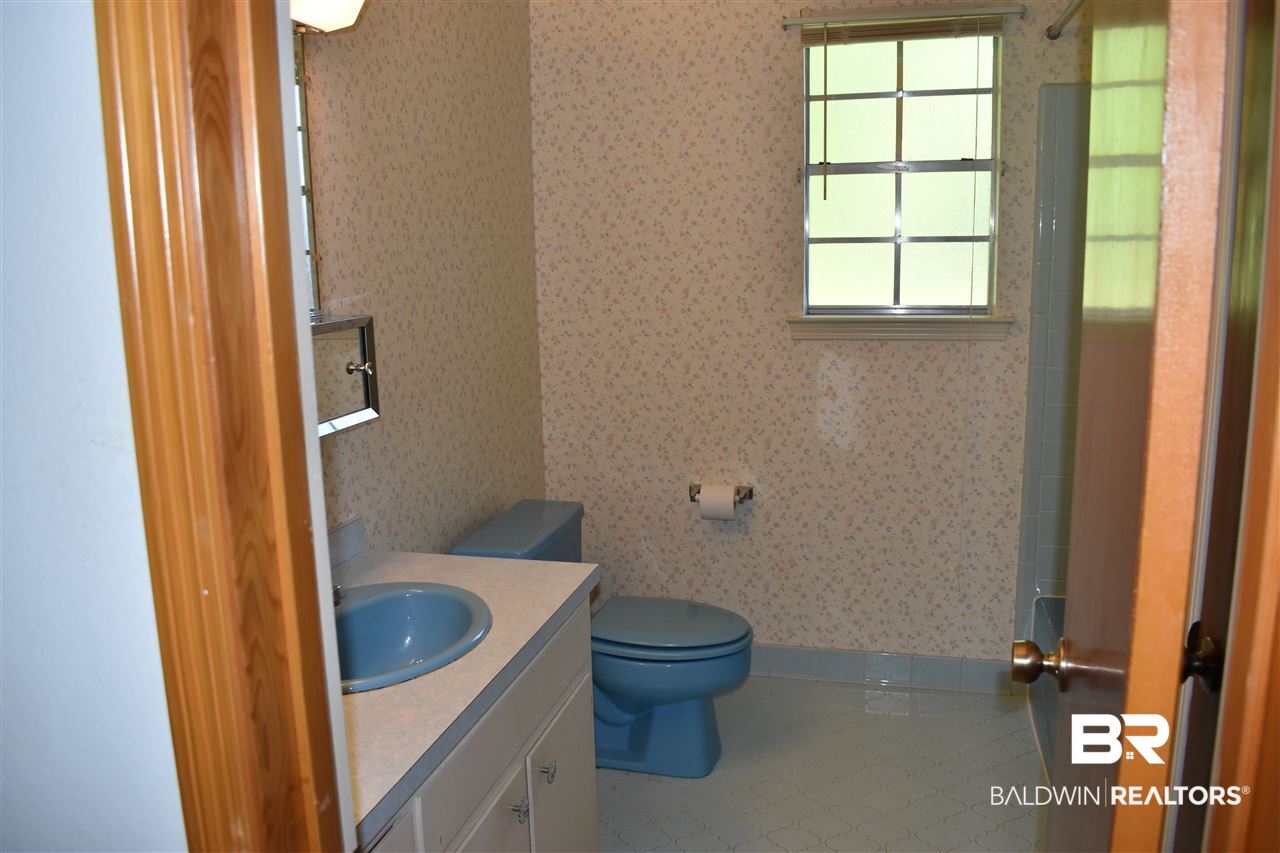 2805 Del Rio Road South Mobile, AL 36693 - Photo 19 of 29