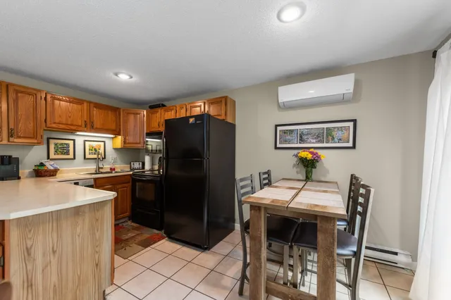 $675,000 | 99 Pinnacle Road, Campton, NH 03223