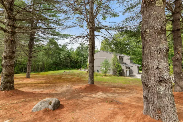 $675,000 | 99 Pinnacle Road, Campton, NH 03223