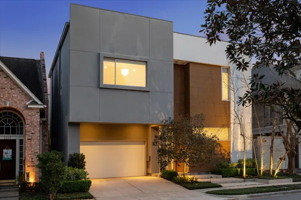 $2,195,000 | 2211 Avalon Place, Houston, TX 77019