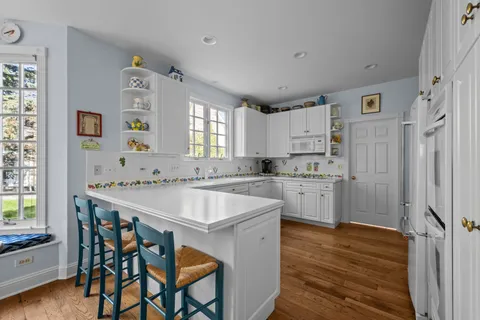 $1,195,000 | 1845 West North Pond Lane, Lake Forest, IL 60045