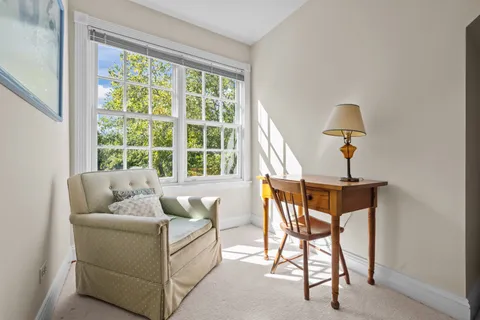 $1,195,000 | 1845 West North Pond Lane, Lake Forest, IL 60045