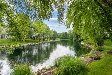 $1,195,000 | 1845 West North Pond Lane, Lake Forest, IL 60045