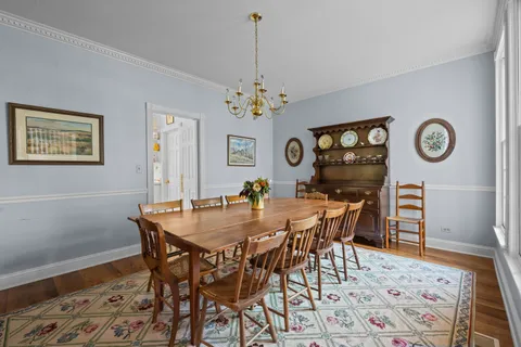 $1,195,000 | 1845 West North Pond Lane, Lake Forest, IL 60045