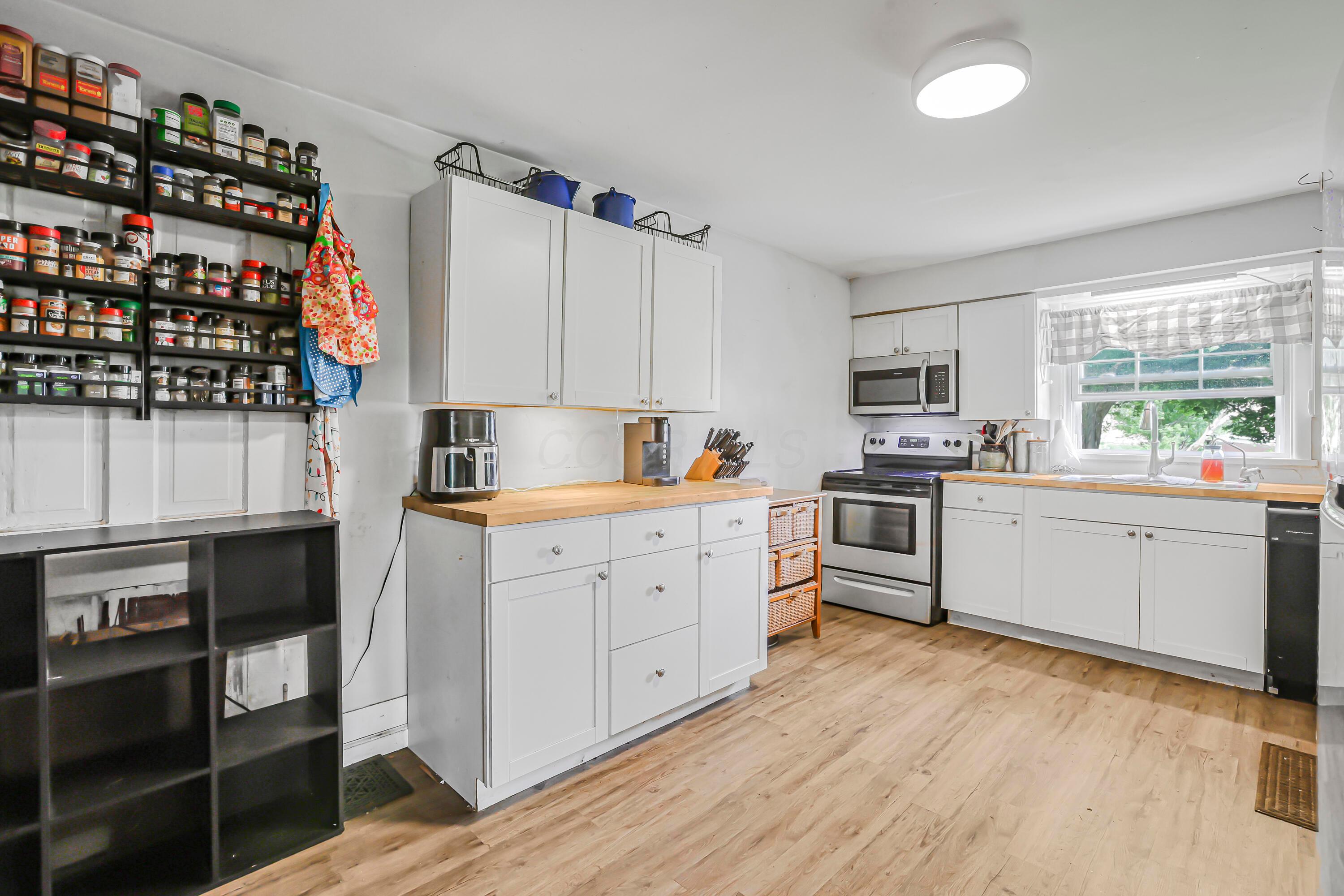 11479 Armentrout Road Fredericktown, OH 43019 - Photo 7 of 59 20-print-939A7111