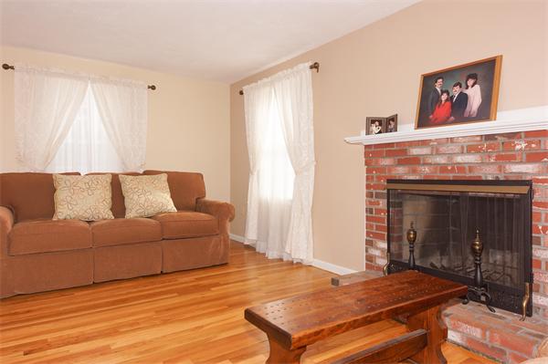 38 Longfellow Road Northborough, MA 01532 - Photo 8 of 24 Gallery Image 8