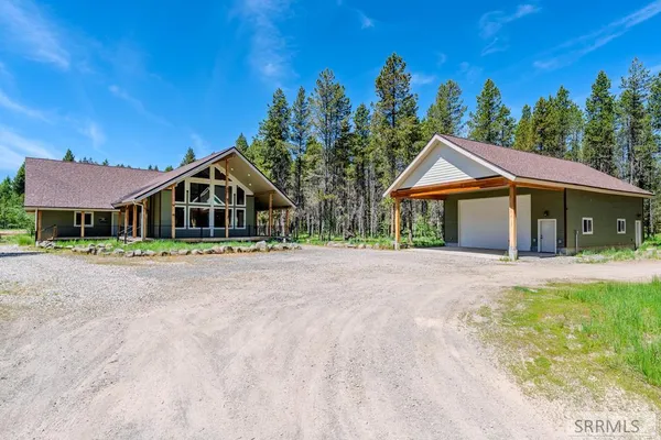 $1,324,000 | 2830 Morning Dew Drive, Island Park, ID 83429