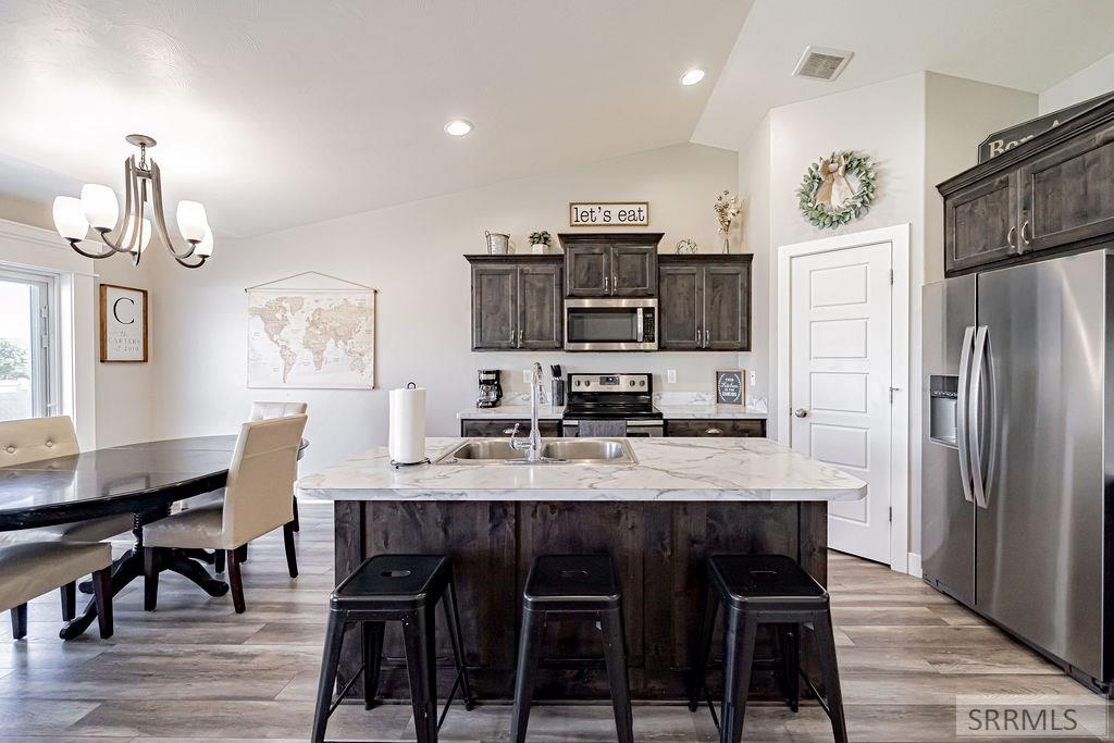3030 North Waverly Road Idaho Falls, ID 83401 - Photo 10 of 32