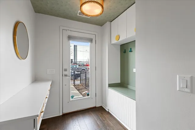 $4,600 | 3755 South Morgan Street, Unit C, Chicago, IL 60609