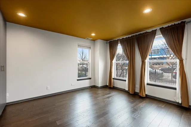 $4,600 | 3755 South Morgan Street, Unit C, Chicago, IL 60609