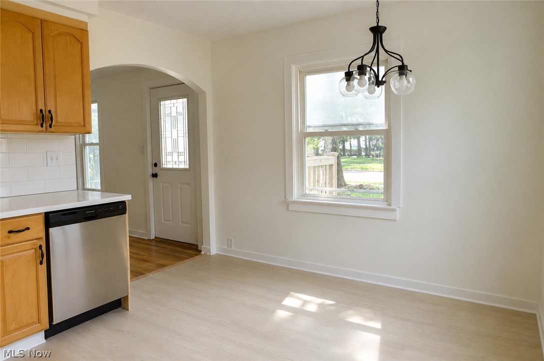 935 Worden Road Wickliffe, OH 44092 - Photo 13 of 27 eat-in kitchen