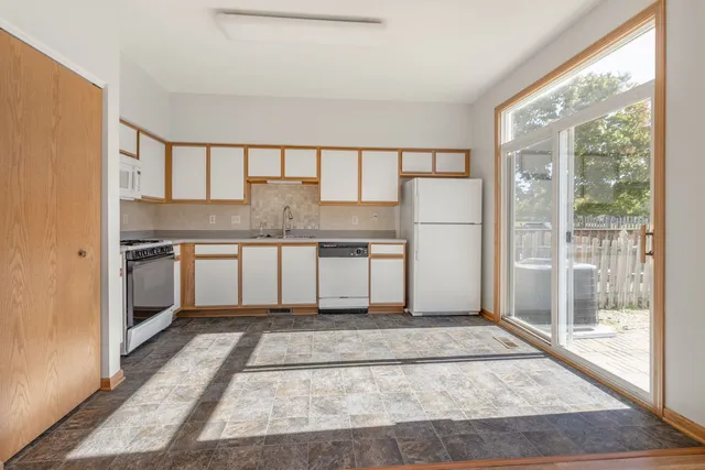 $3,300 | 21419 Frost Court, Unit 21419, Plainfield, IL 60544