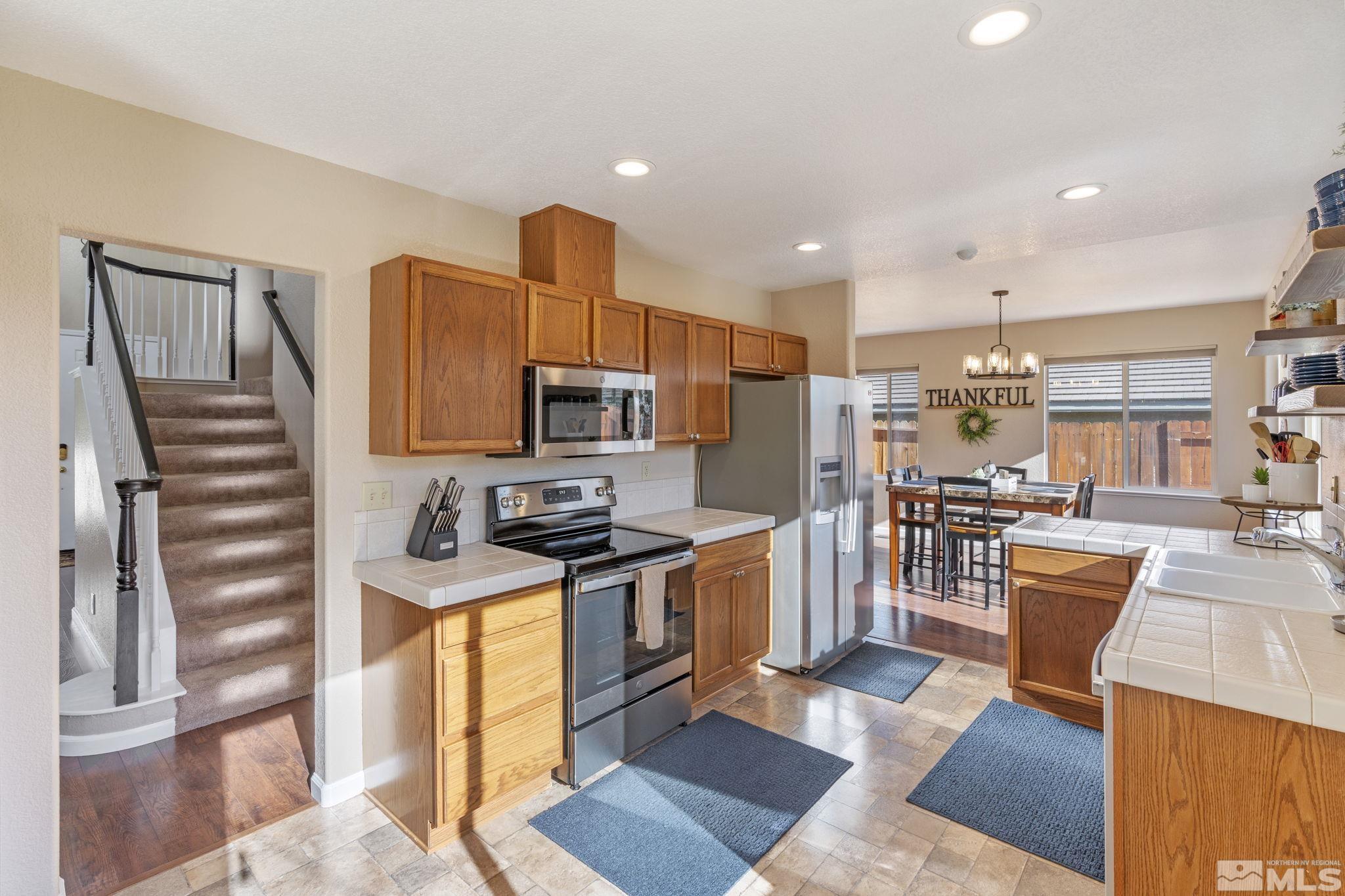 2575 Glen Eagles Drive Reno, NV 89523 - Photo 5 of 38 Photo 5