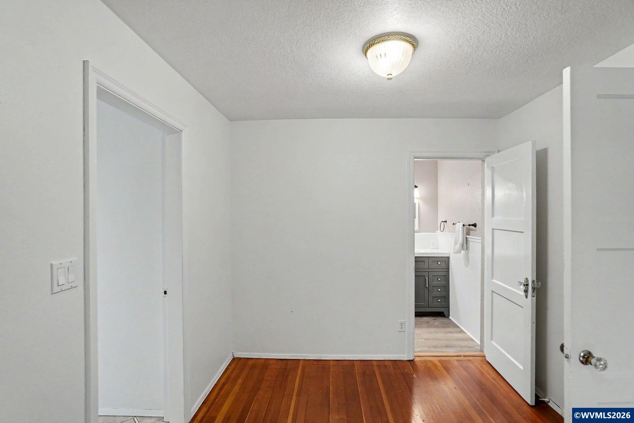 508 South 2nd Street Silverton, OR 97381 - Photo 12 of 29