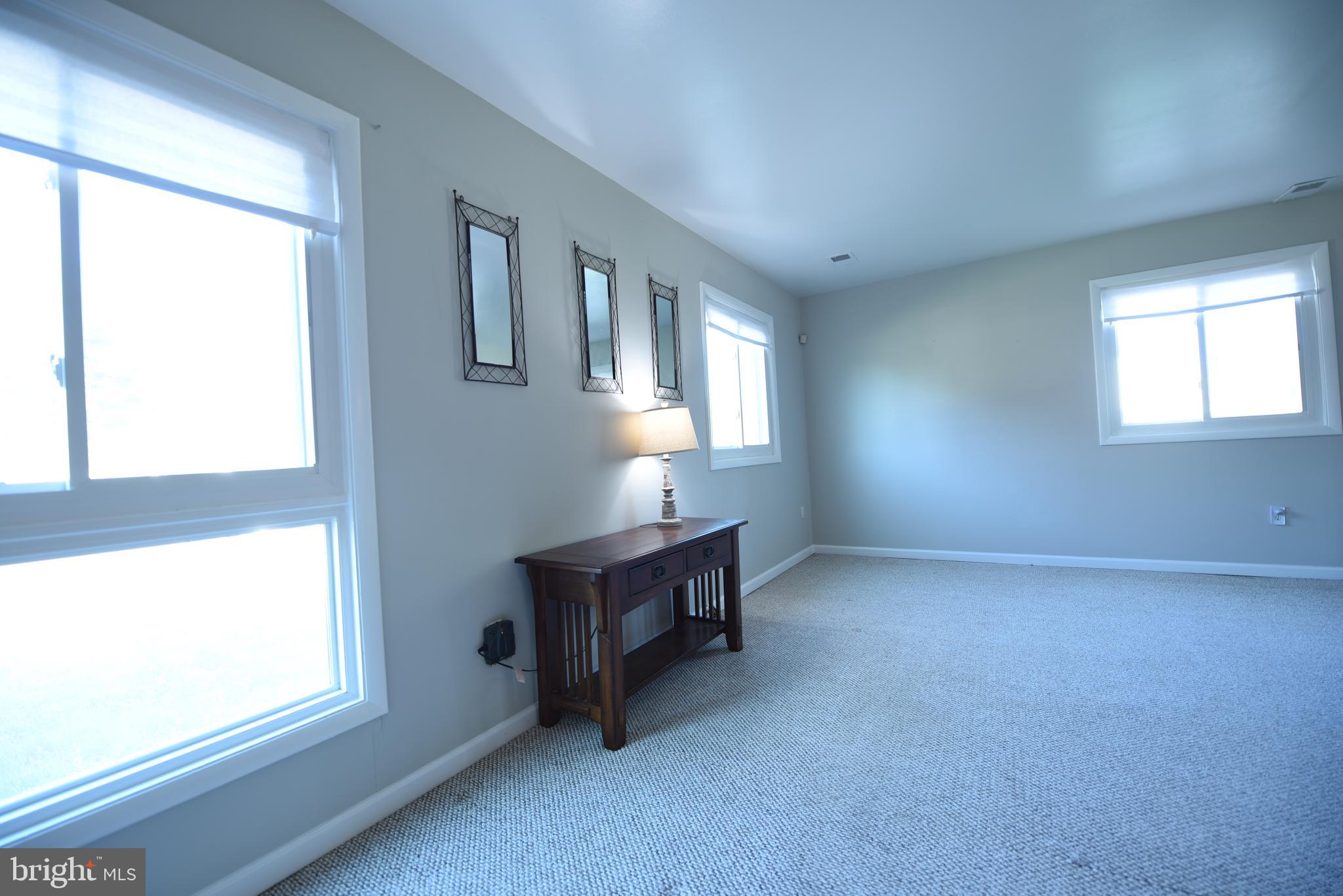 140 North Cottage Road Sterling, VA 20164 - Photo 11 of 56 Gallery Image 11