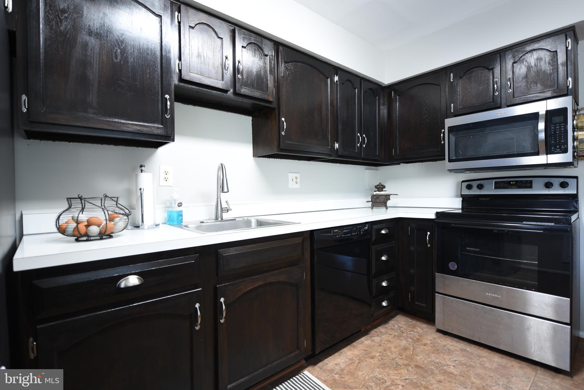 140 North Cottage Road Sterling, VA 20164 - Photo 13 of 56 Gallery Image 13