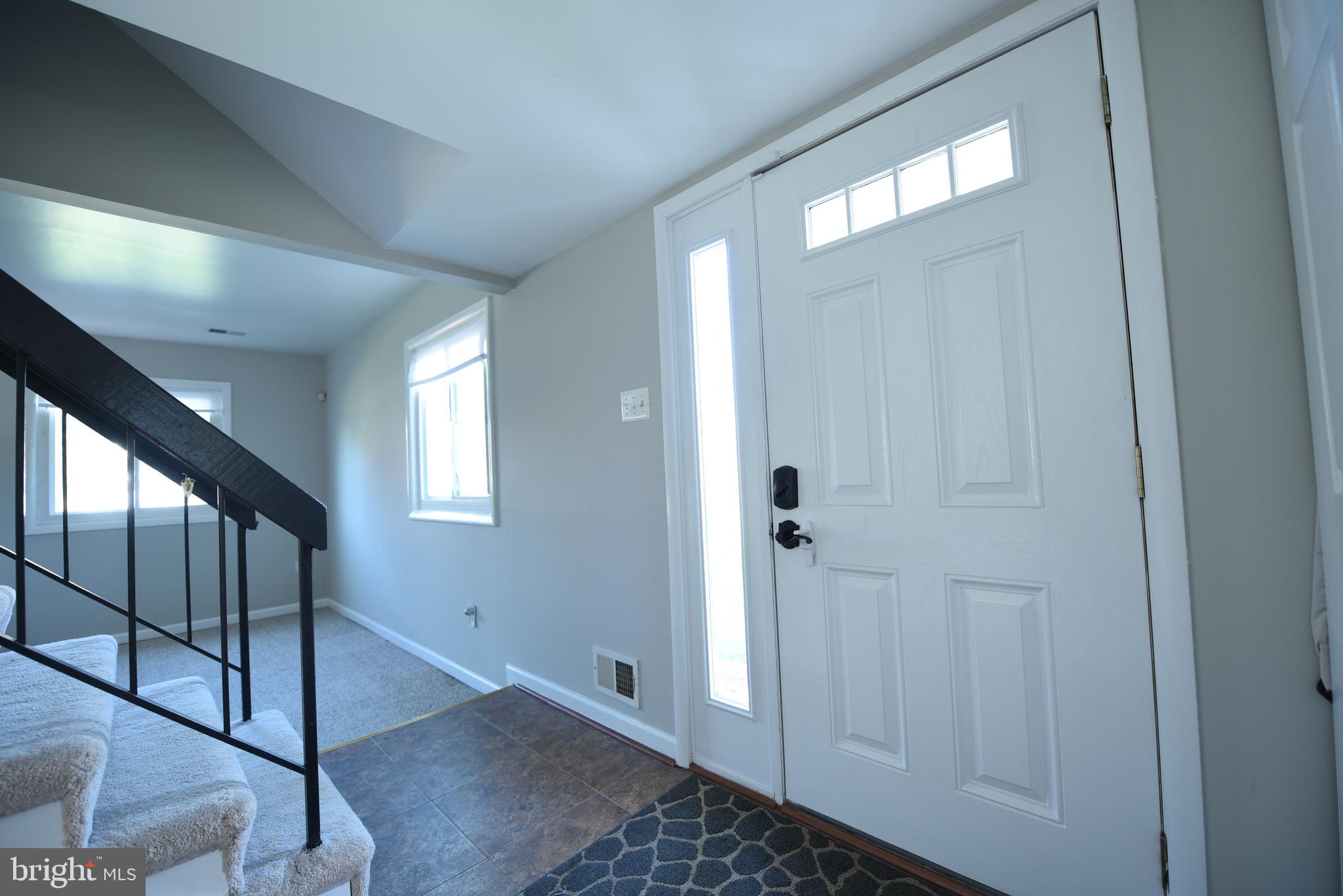 140 North Cottage Road Sterling, VA 20164 - Photo 6 of 56 Gallery Image 6