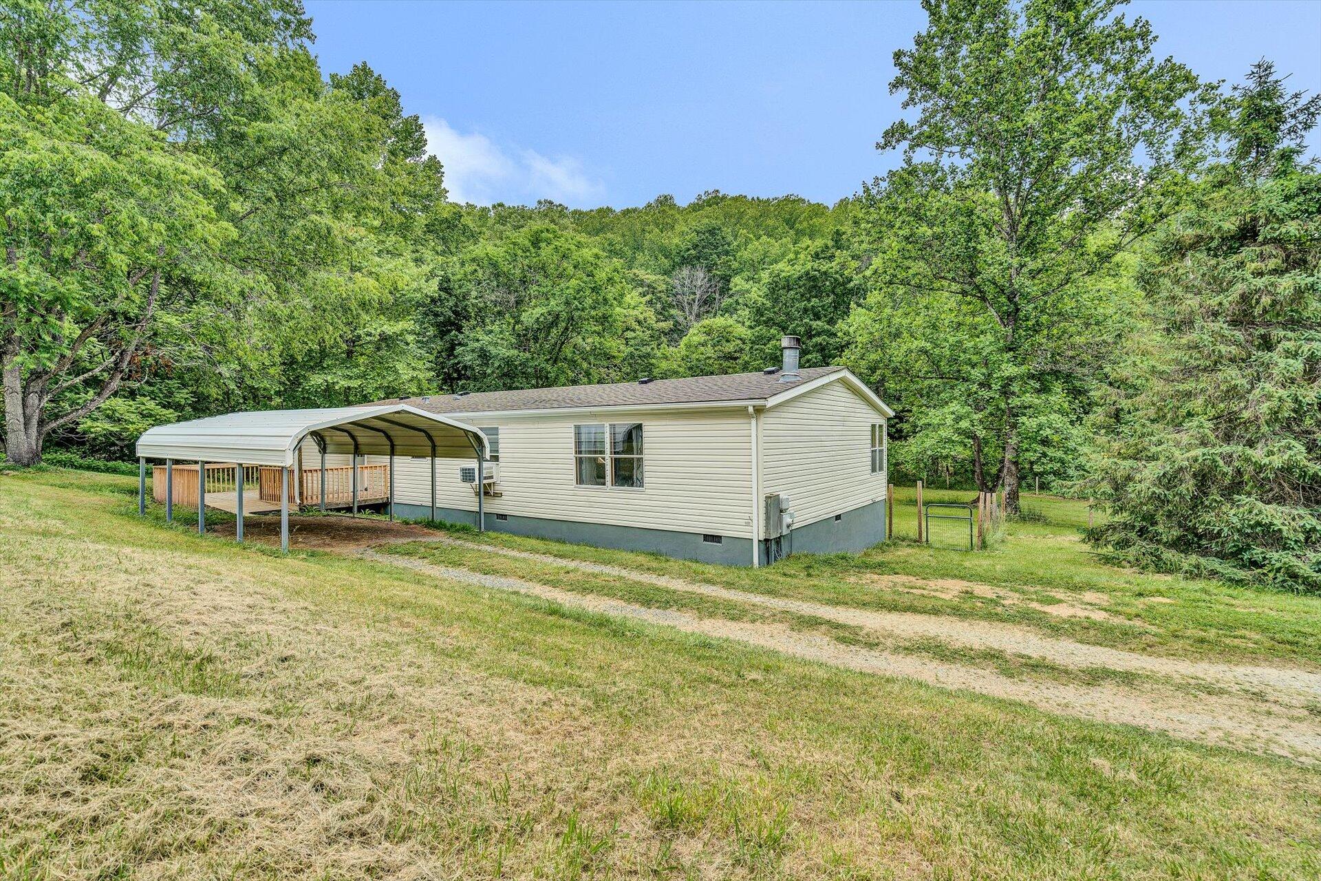 103 Summitt Ridge Drive Blue Ridge, VA 24064 - Photo 30 of 36 F8ADF267-5B69-459D-9F97-C6FD77B40246