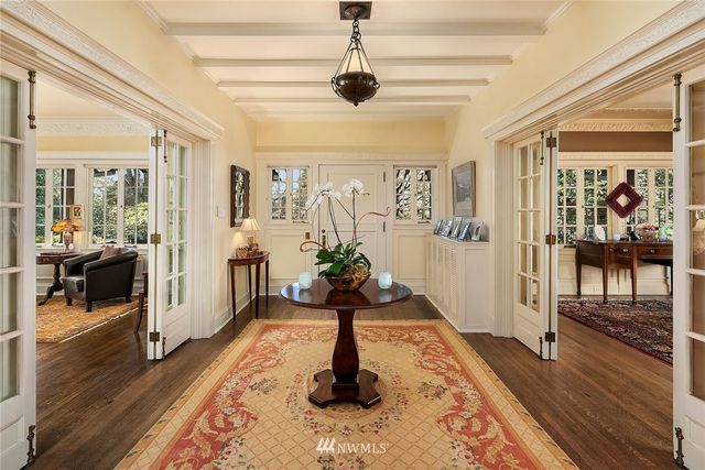 $2,750,000 | 948 Harvard Avenue East, Seattle, WA 98102