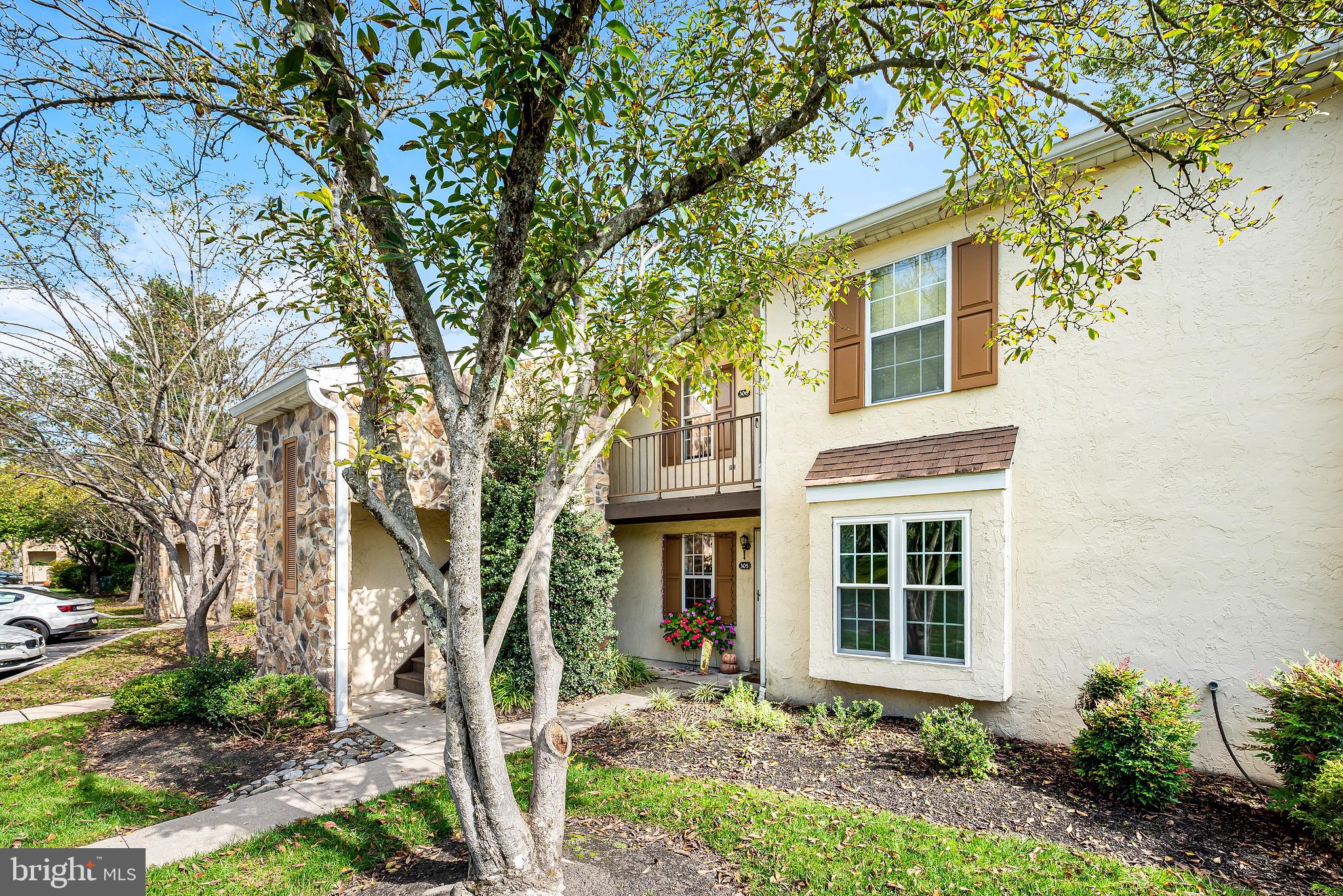 306 Valley Stream Lane, Unit 306 Chesterbrook, PA 19087 - Photo 2 of 23 Gallery Image 2