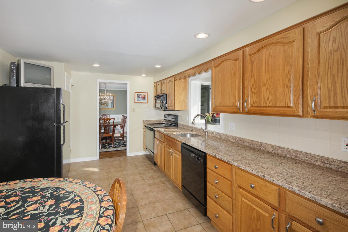 106 Warfield Road Cherry Hill, NJ 08034 - Photo 9 of 28