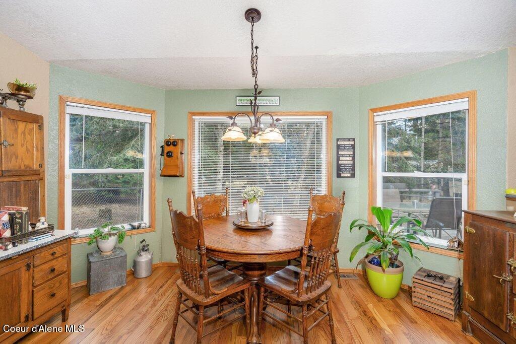7278 East Hayden Haven Road Hayden, ID 83835 - Photo 15 of 39 Breakfast Nook
