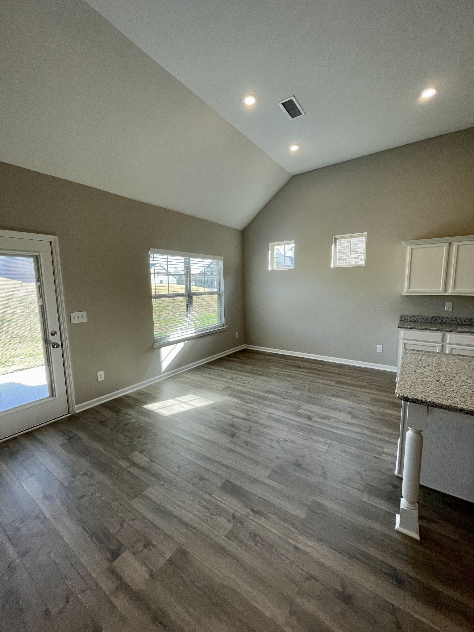 402 Wren Way Spring Hill Spring Hill, TN 37174 - Photo 10 of 18 Gallery Image 10