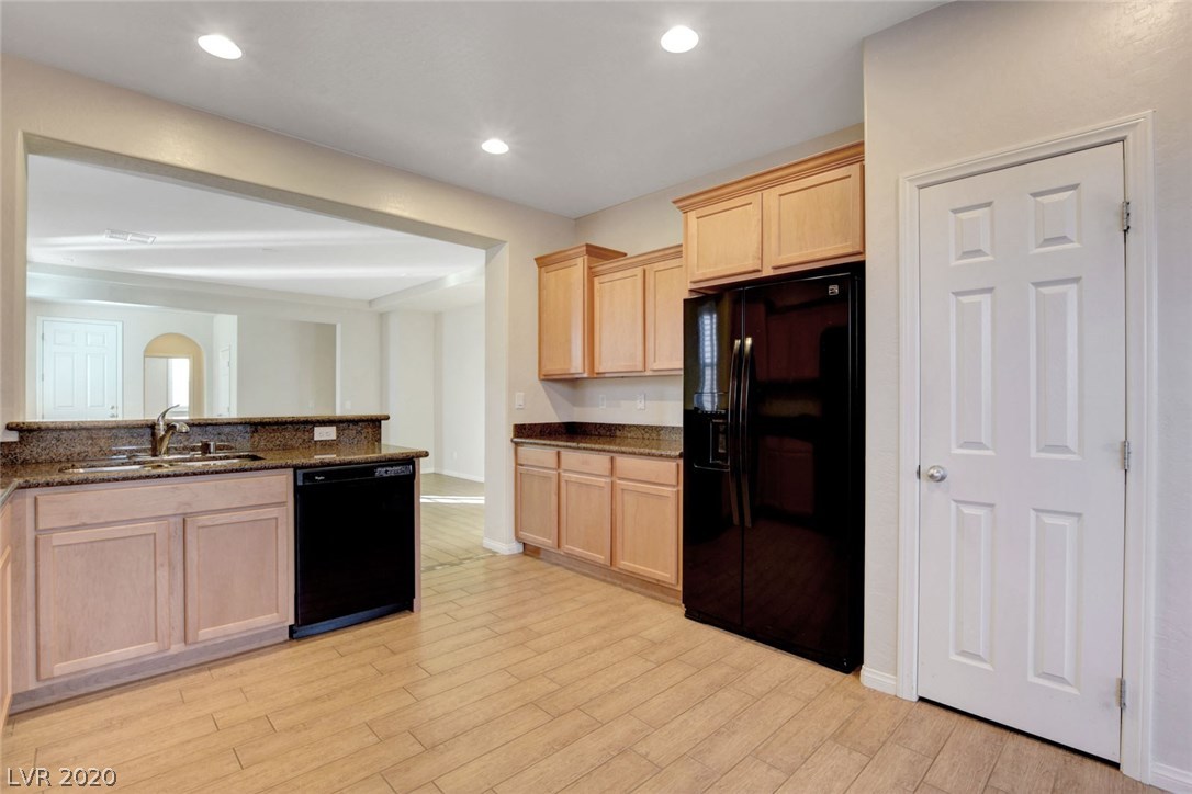 490 White Heart Road Las Vegas, NV 89148 - Photo 15 of 50