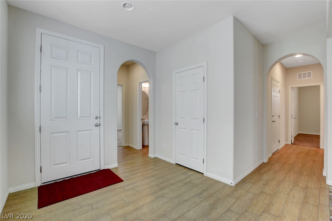 490 White Heart Road Las Vegas, NV 89148 - Photo 5 of 50