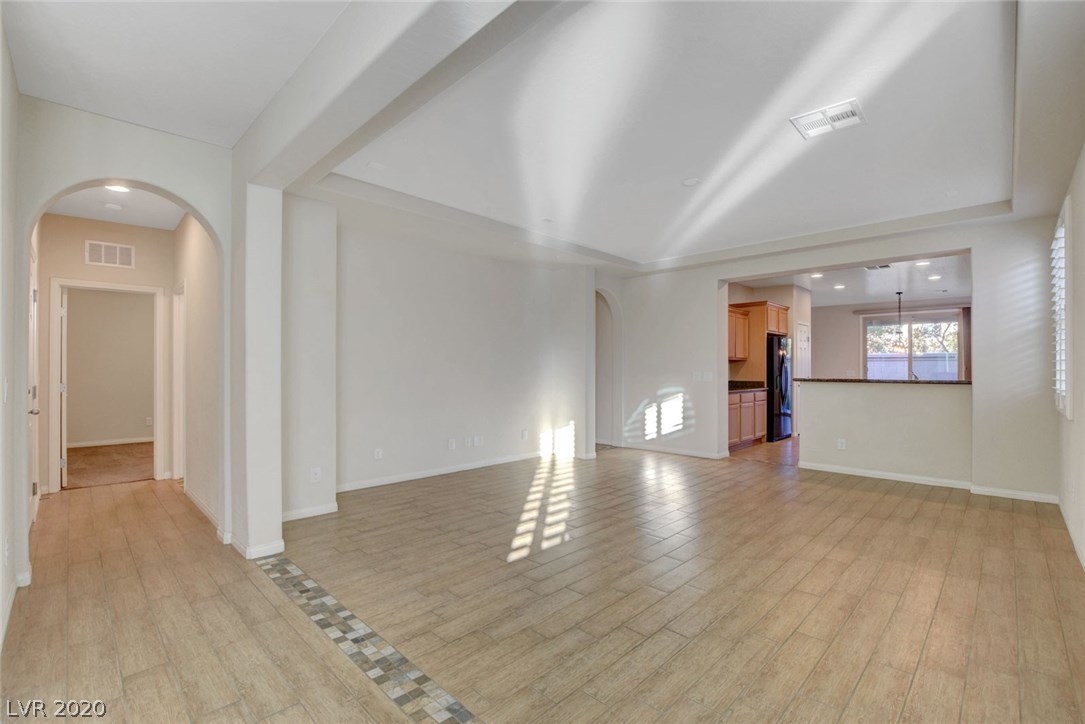 490 White Heart Road Las Vegas, NV 89148 - Photo 6 of 50
