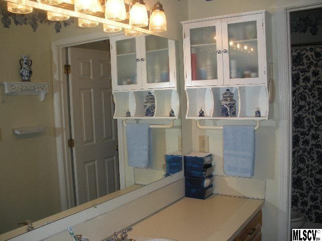 2174 Westover Road Hickory, NC 28602 - Photo 6 of 24 Gallery Image 6