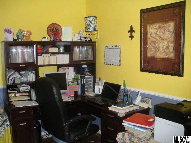 2174 Westover Road Hickory, NC 28602 - Photo 9 of 24 Gallery Image 9