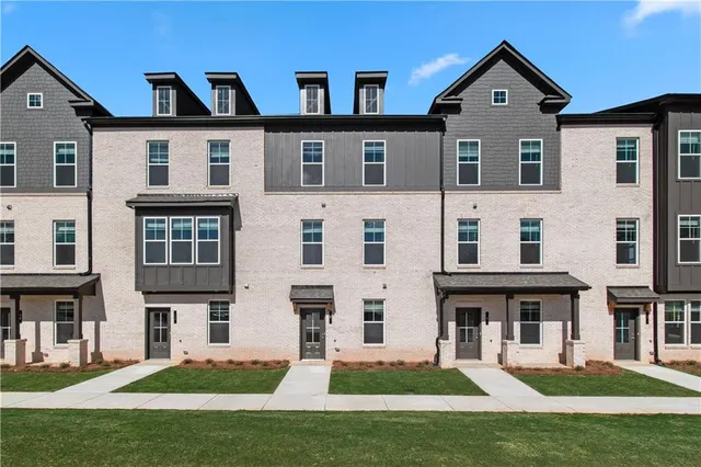 $369,993 | 206 Daybreak Lane, Newnan, GA 30265