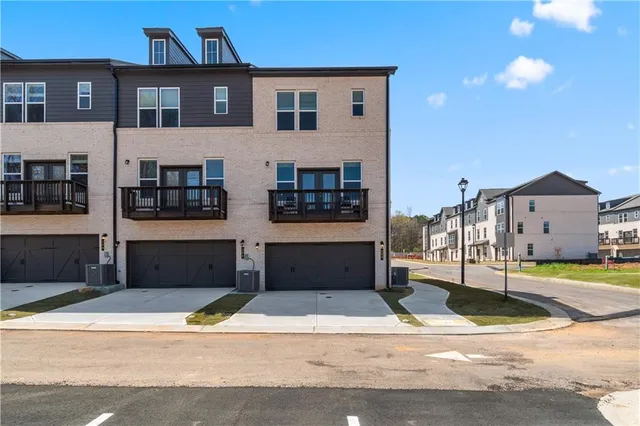 $369,993 | 206 Daybreak Lane, Newnan, GA 30265