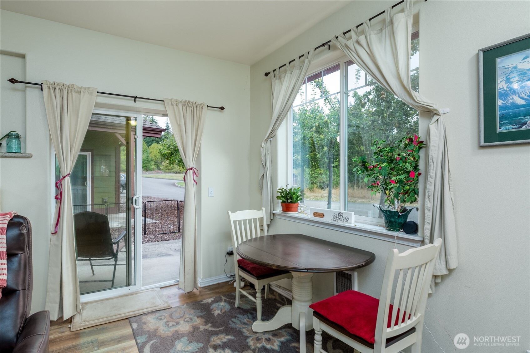 2612 Apple Tree Lane, Unit B Port Angeles, WA 98363 - Photo 12 of 40