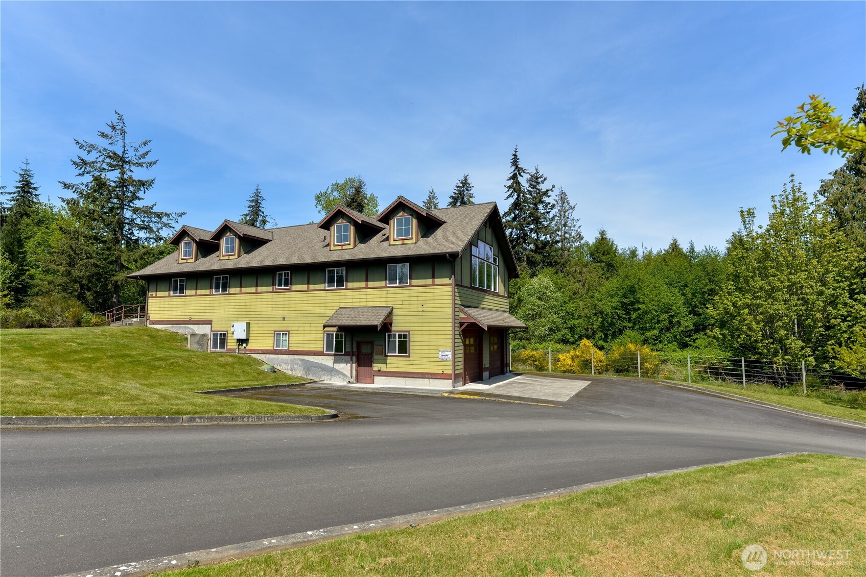 2612 Apple Tree Lane, Unit B Port Angeles, WA 98363 - Photo 29 of 40